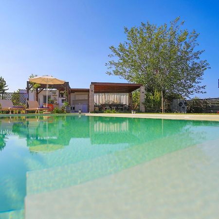 Villa Teresa Рода Екстериор снимка