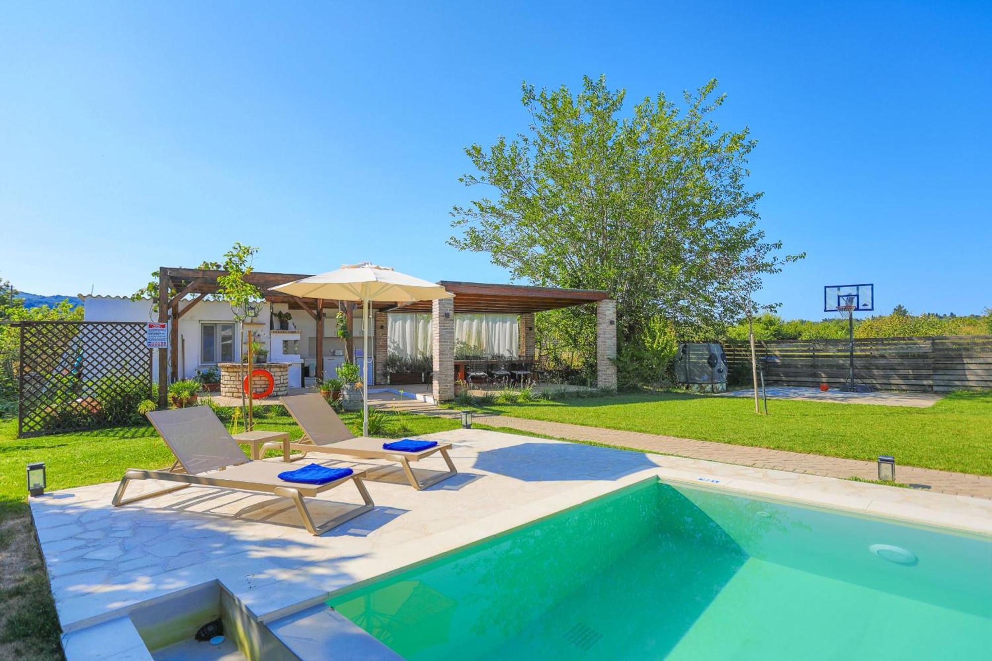 Villa Teresa Рода Екстериор снимка