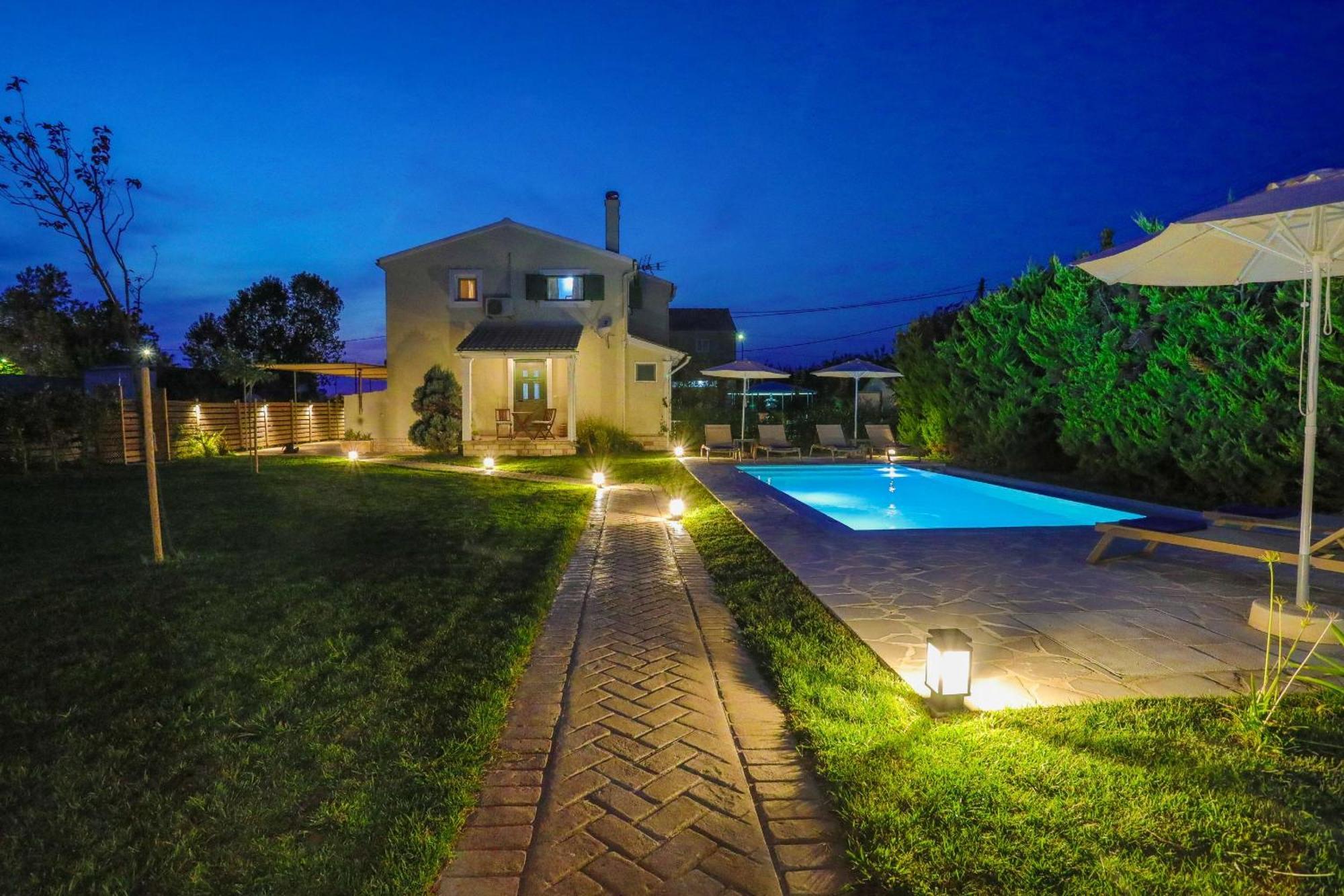 Villa Teresa Рода Екстериор снимка