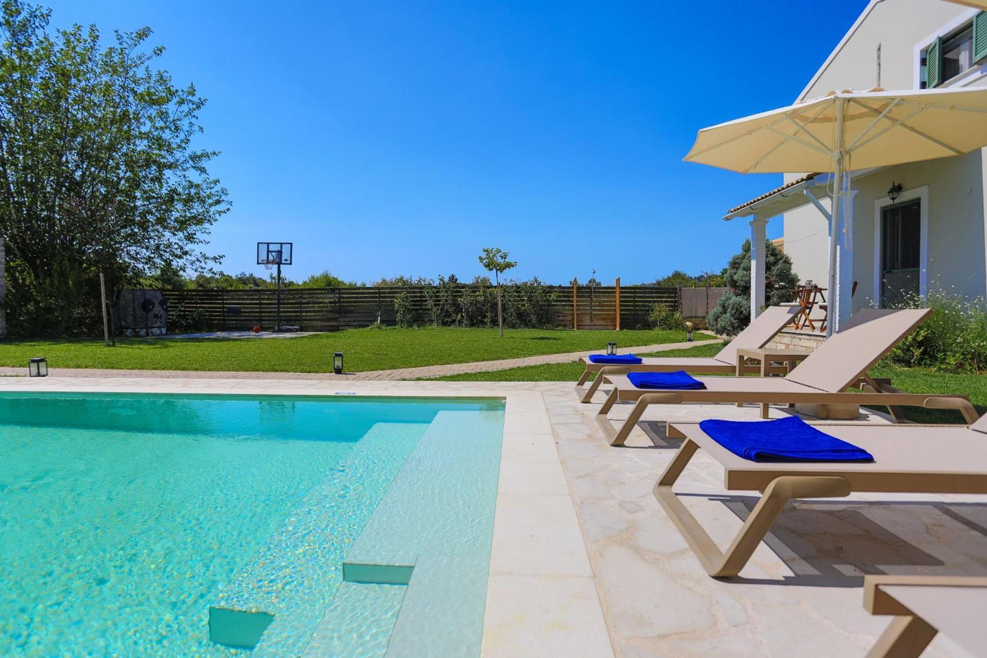 Villa Teresa Рода Екстериор снимка
