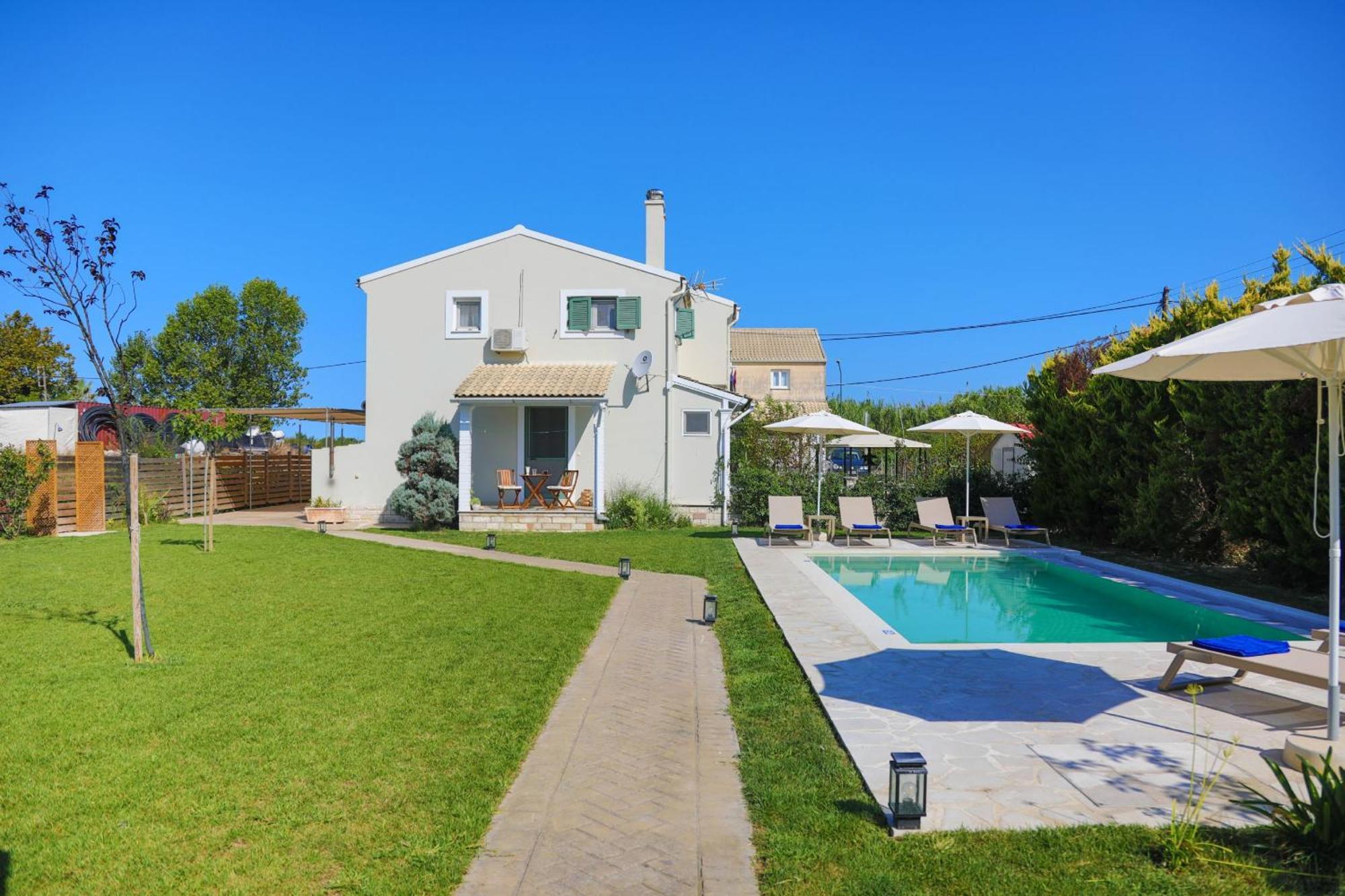 Villa Teresa Рода Екстериор снимка