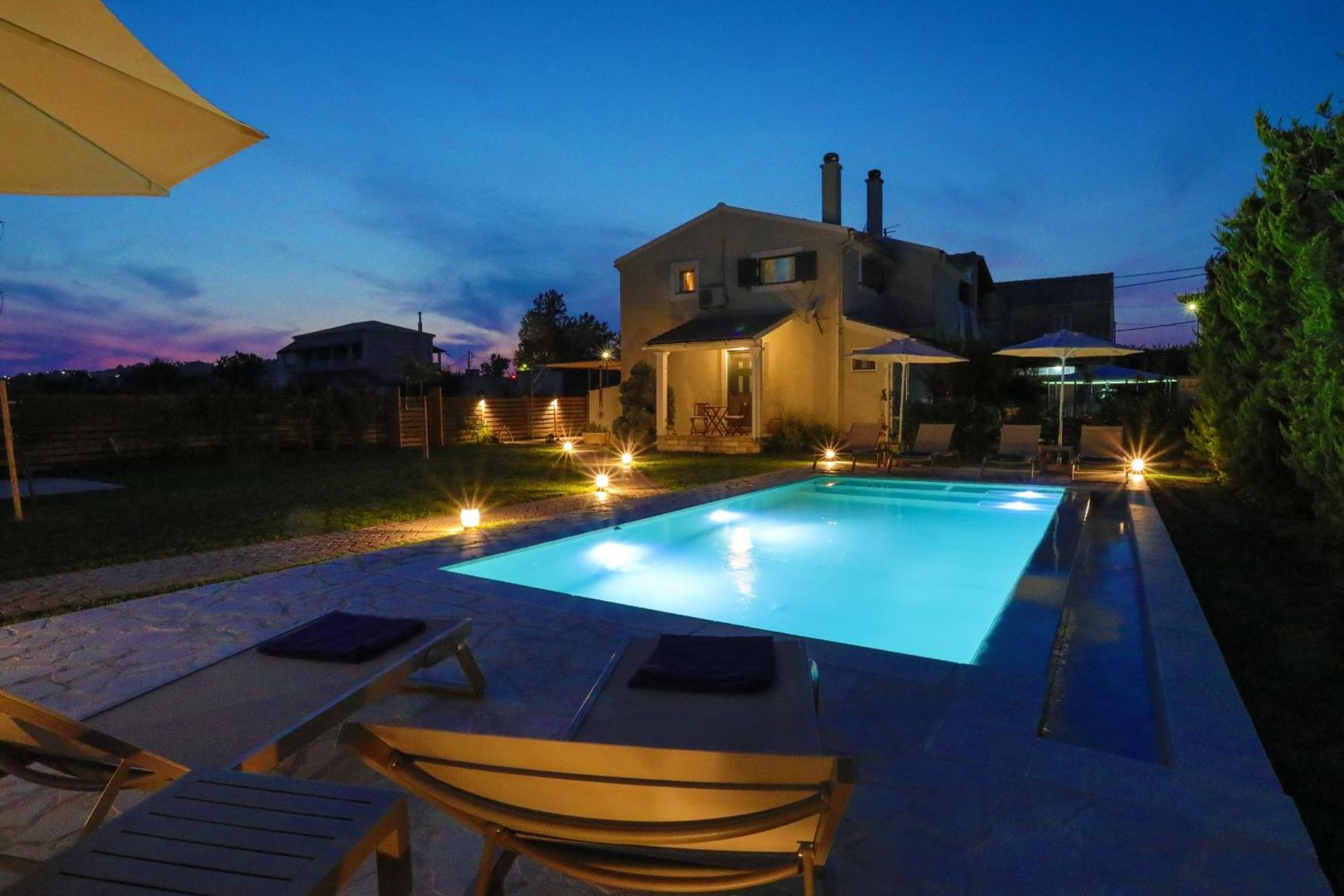 Villa Teresa Рода Екстериор снимка