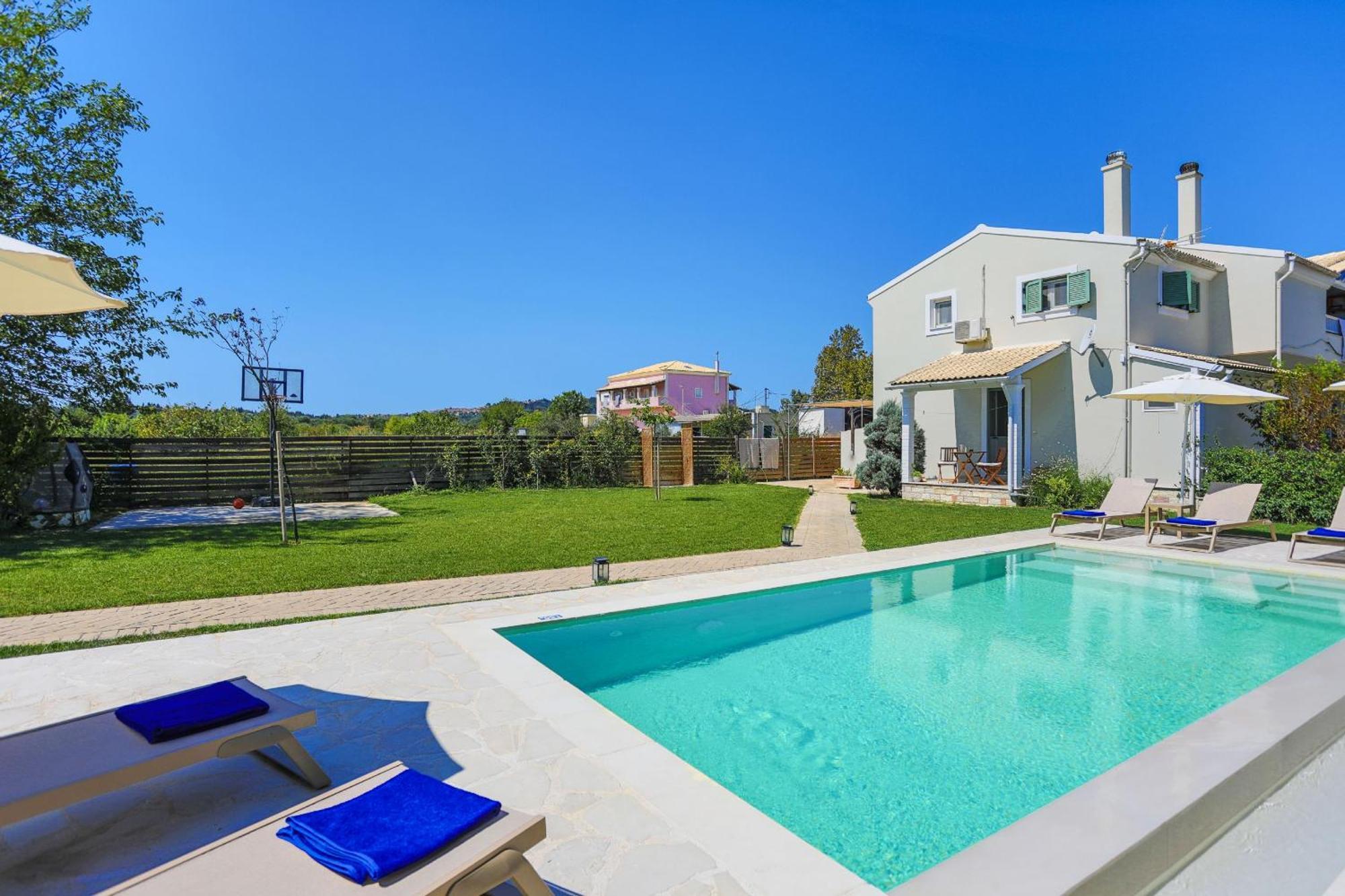 Villa Teresa Рода Екстериор снимка