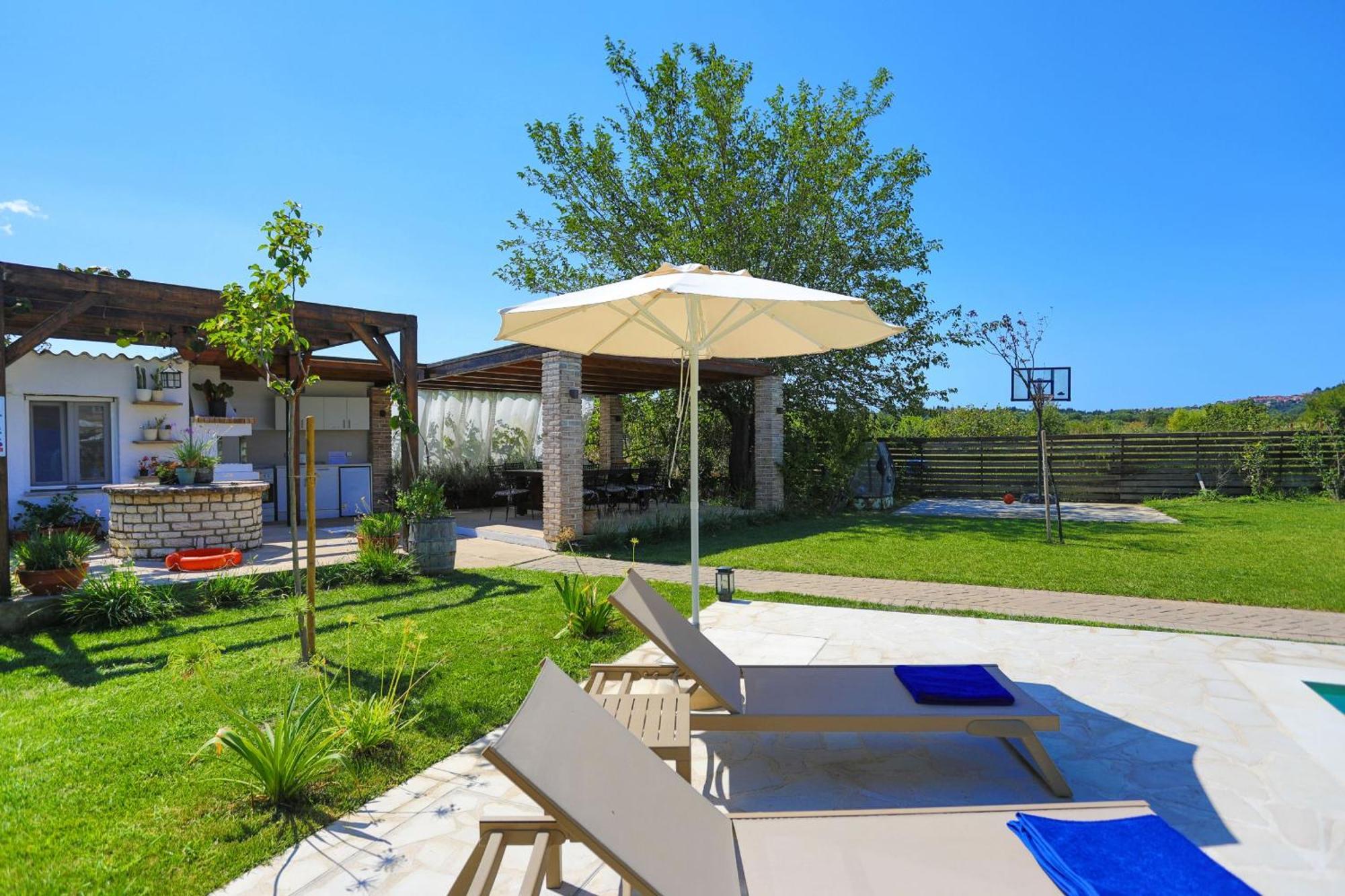 Villa Teresa Рода Екстериор снимка
