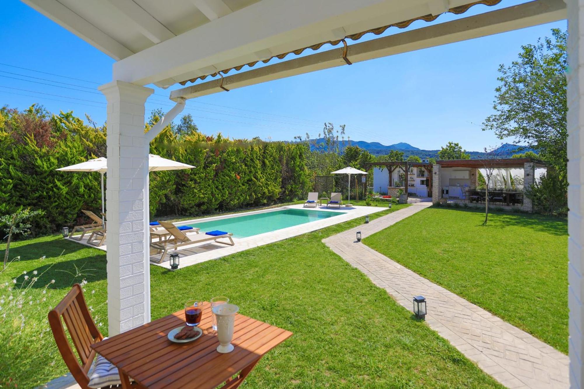 Villa Teresa Рода Екстериор снимка